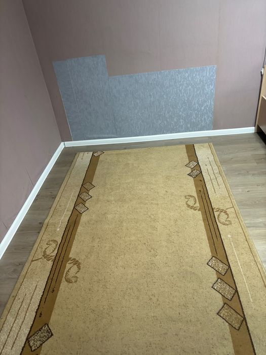 Продам ковер и ковровую дорожку