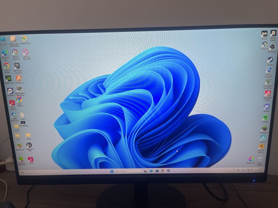 Vand pc si monitor gaiming