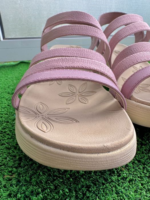 Дамски сандали Skechers Luxe Foam (N 40) – отлично състояние