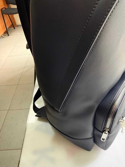 кожена раница Bally, модел Harys