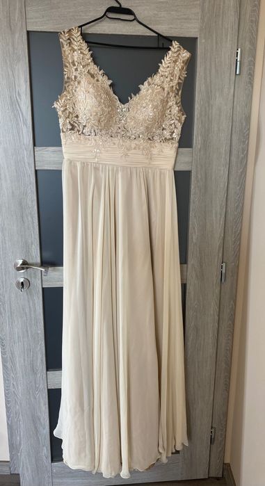 Бална рокля размер Л