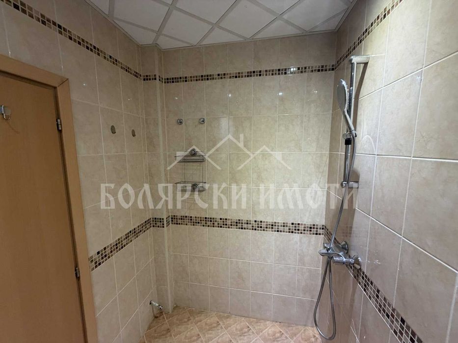 Дава се под наем Четиристаен апартамент в Велико Търново, Център - 120 кв.м за 500 € - Снимка #9