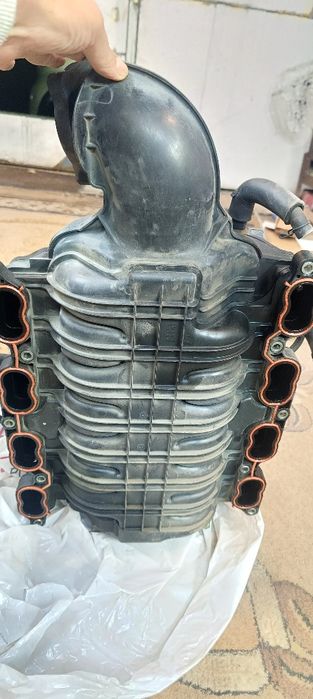 Продам коллектор на Лексус 570