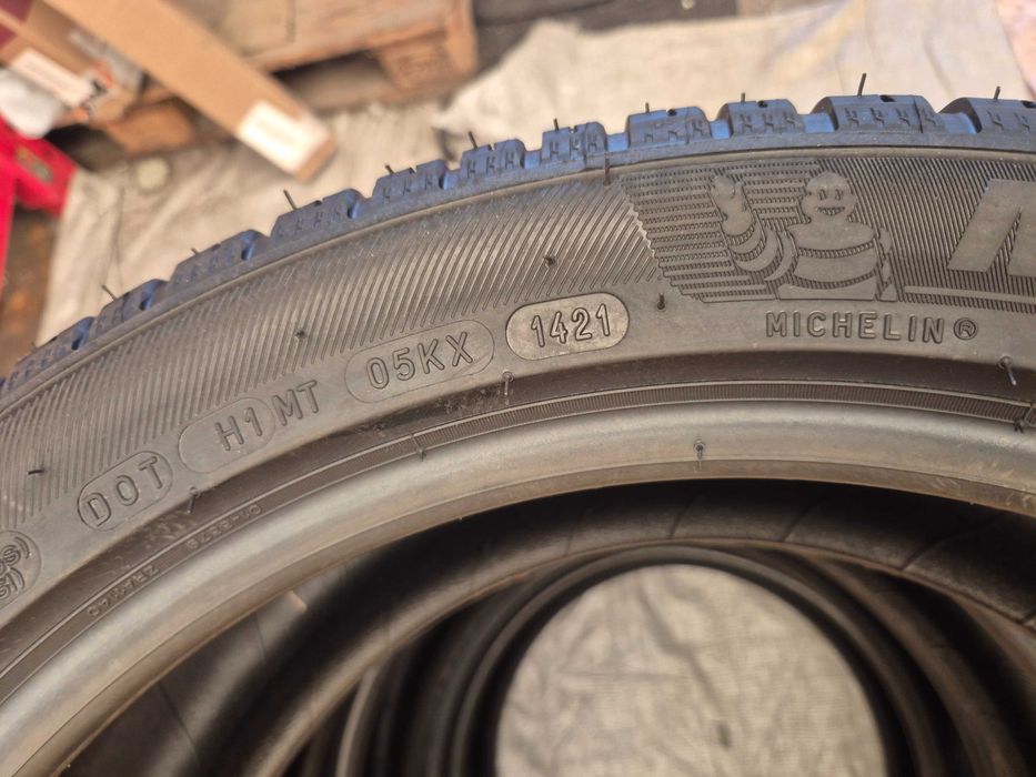 4 Anvelope VARA IARNA M+S 4 Sezoane - 225/45/18 95Y XL - Michelin Cross Climate + - NOI - DOT 2021 !
