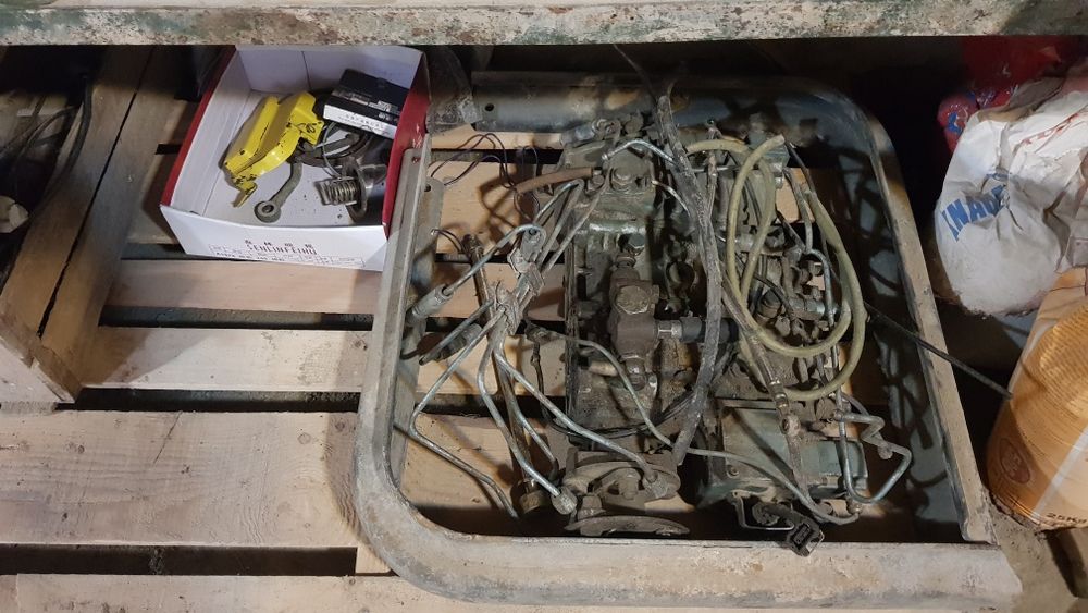 Зап.части самосвал хова