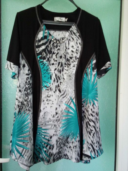 Дамскитуники голям размер макси 5ХЛ