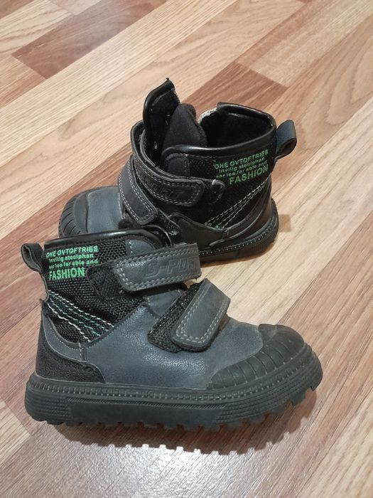 Ботинки на флисе 24 размер