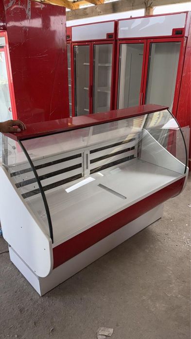 Холодильная витрина
