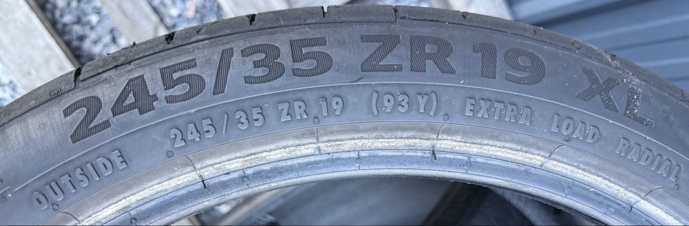 2бр 245/35/19 на 4мм с 23дот Континентал