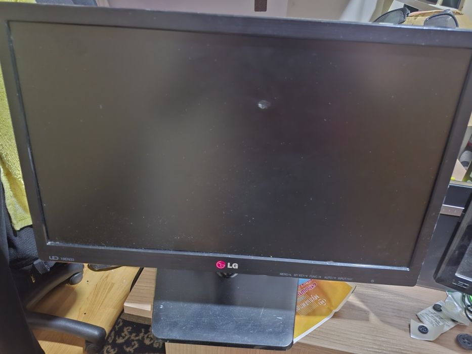 Продам мониторы 19"
