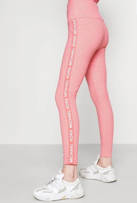 Нов клин Michael Kors