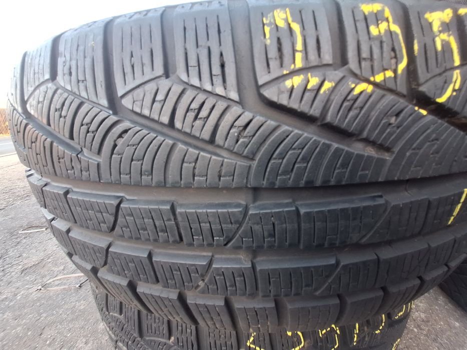 2 anvelope iarna 235/50r19 Pirelli Montaj Gratuit