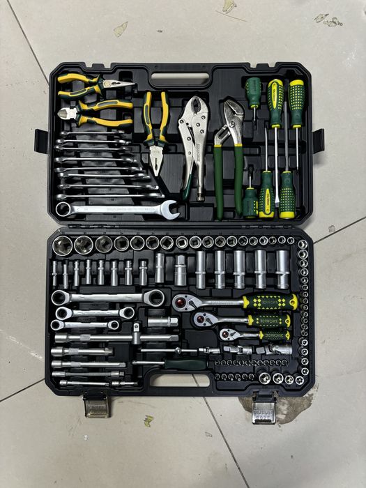 Набор ключей. Набор инструментов BOSS FORCE 112