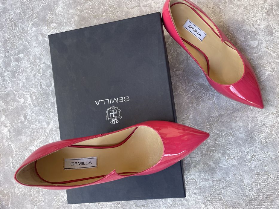 Туфли от бренда semilla