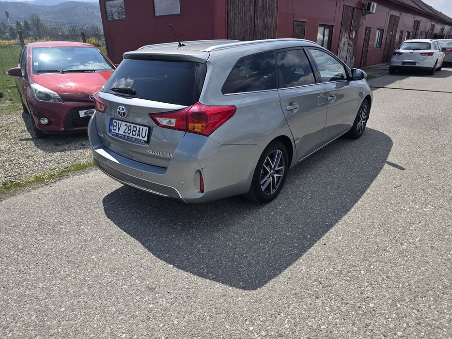 TOYOTA AURIS HYBRID 2014 160.000km