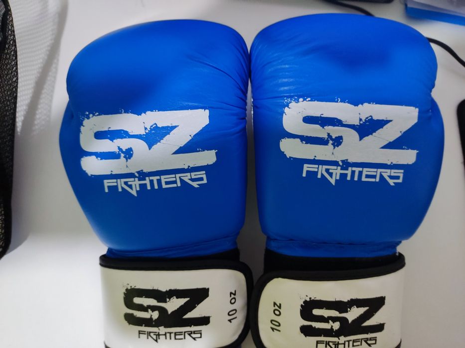 Боксови ръкавици