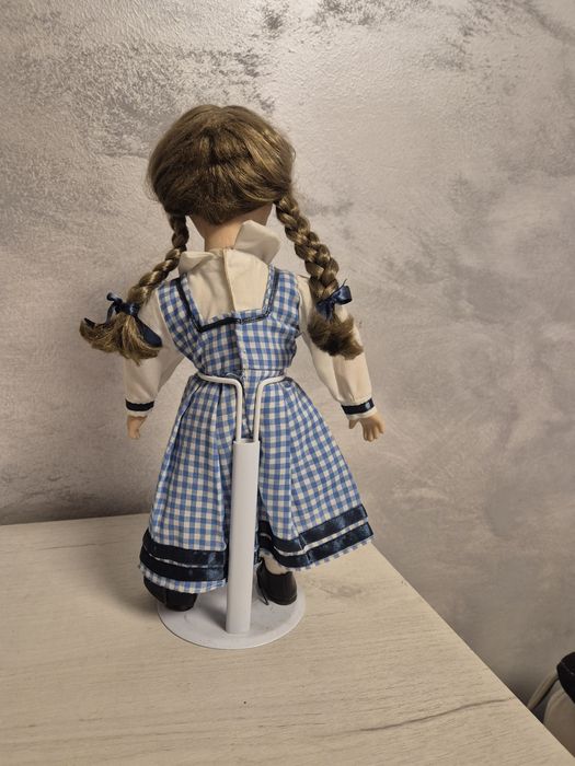 Продавам порцеланови кукли