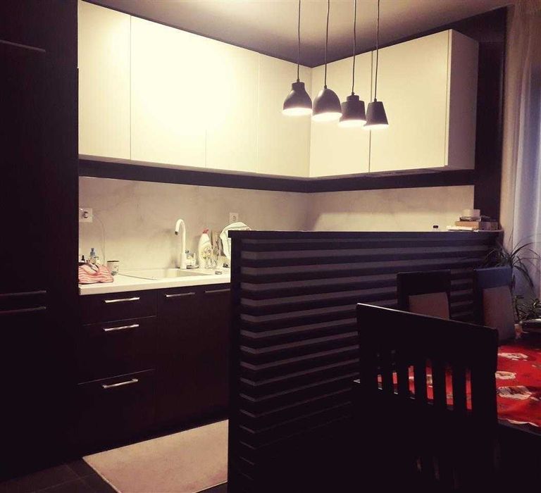 Дава се под наем Двустаен апартамент в Бургас, Меден рудник - зона А - 56 кв.м за 153 € - Снимка #1