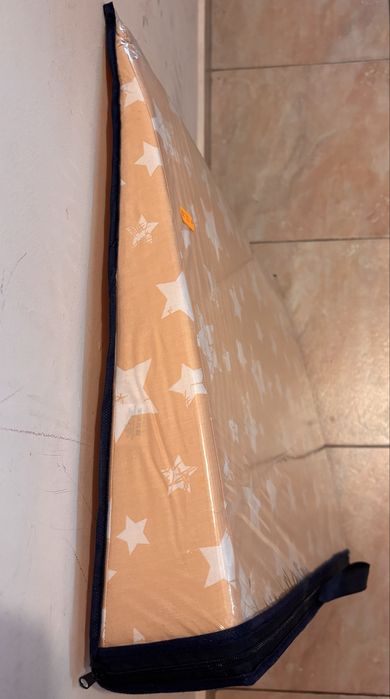 Бебе възглавница против рефлукс