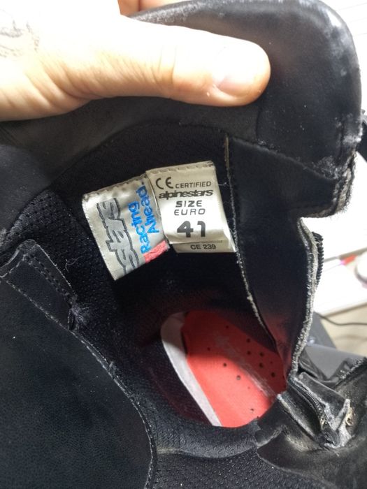 Мото ботуши здрави