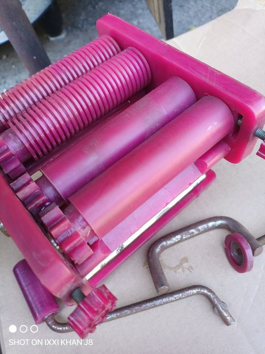 Лапширезка советская.