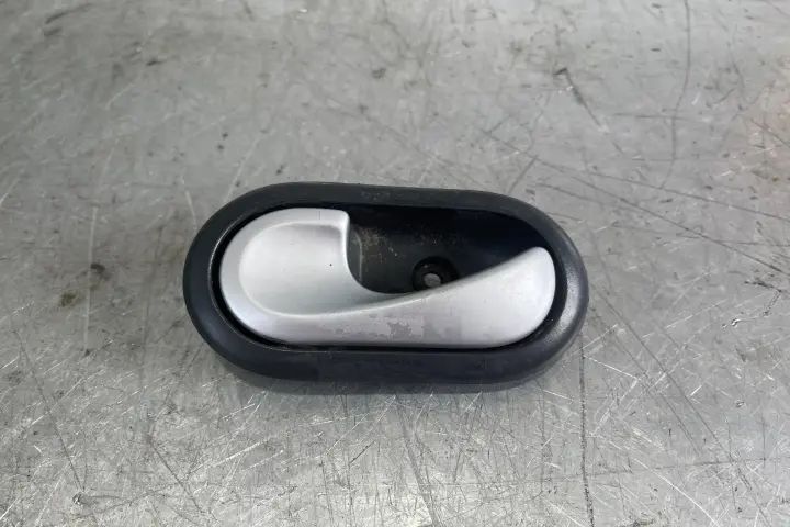 Maner deschidere din interior usa spate fata stanga 8200733848 Dacia