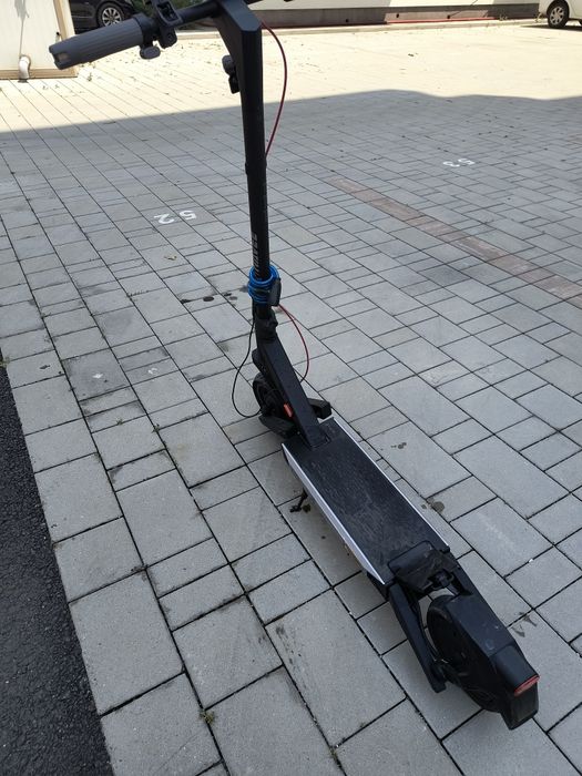 Vând trotineta electrica navee s40