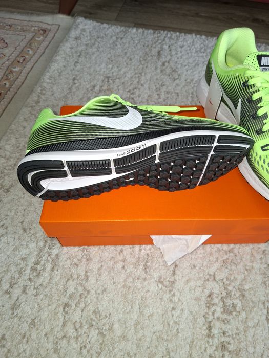 Мокасины,кроссовки разные