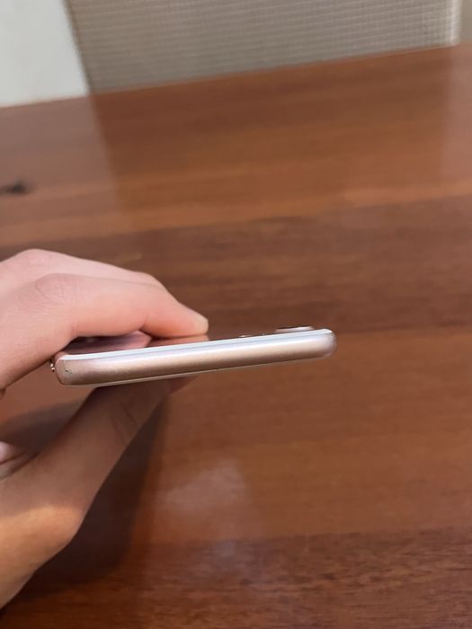 Айфон 7, акб 100%