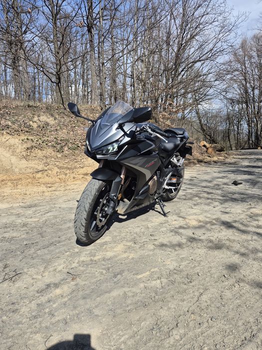 Vând honda cbr 500r