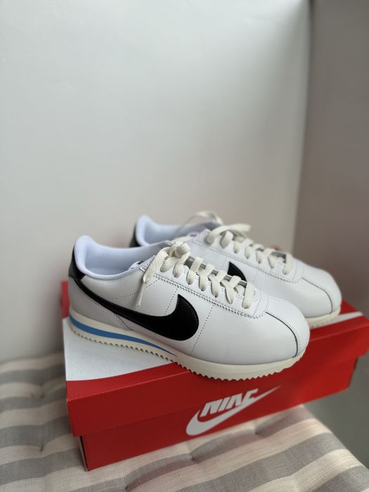 Nike Cortez adidasi unisex alb cu negru marimea 40 noi originali