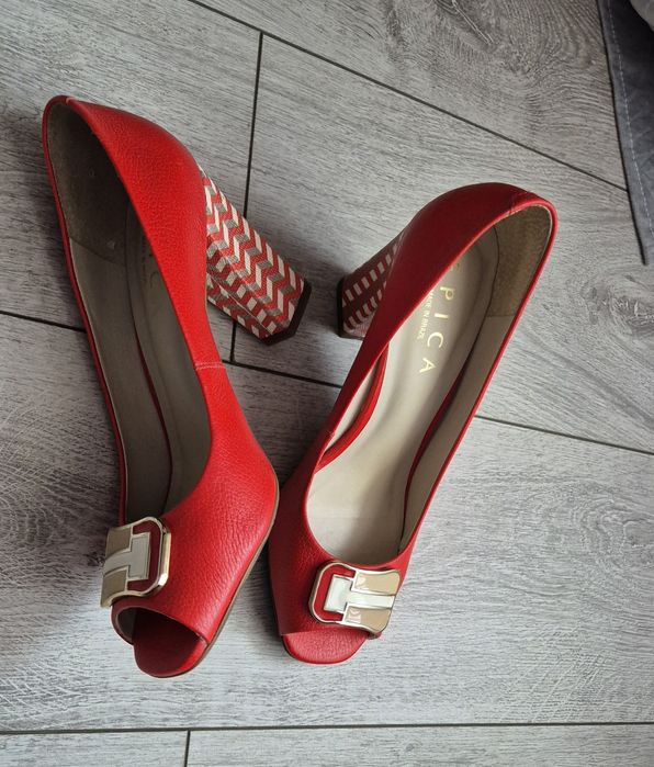 Pantofi decupați Epica, măr.40