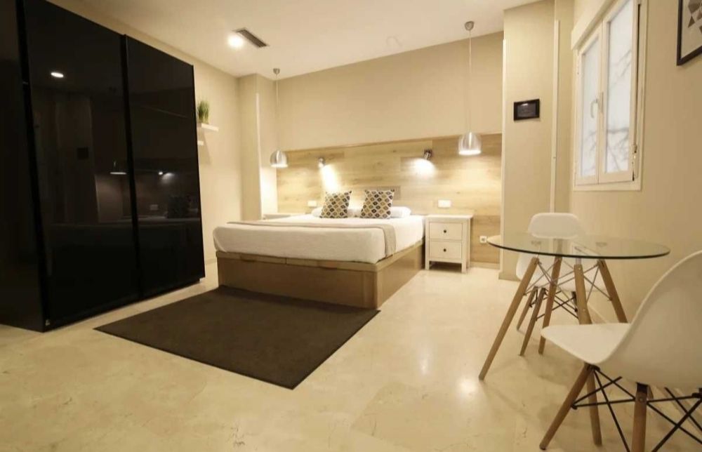 Студентски град едностаен  450€