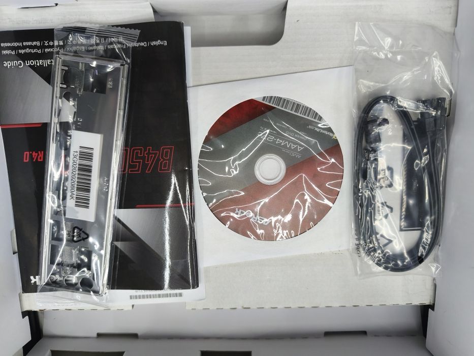 Placă de bază B450M-HDV