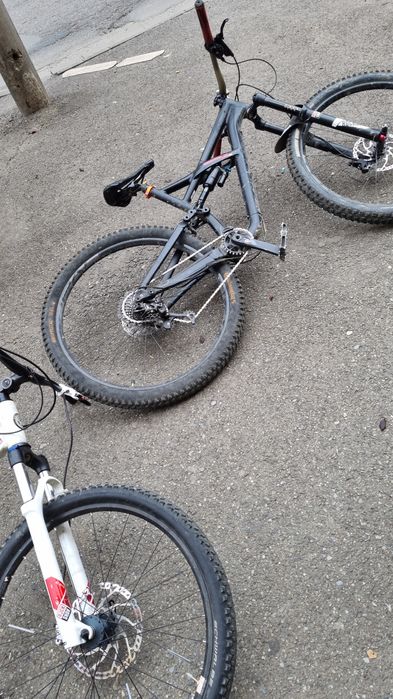 Bicicletă- specialized enduro expert. Anul 2015