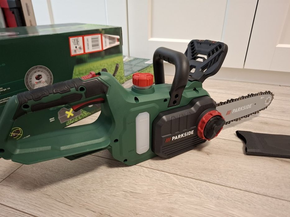 Fierastrau cu lant pe acumulator ,parkside ,drujba