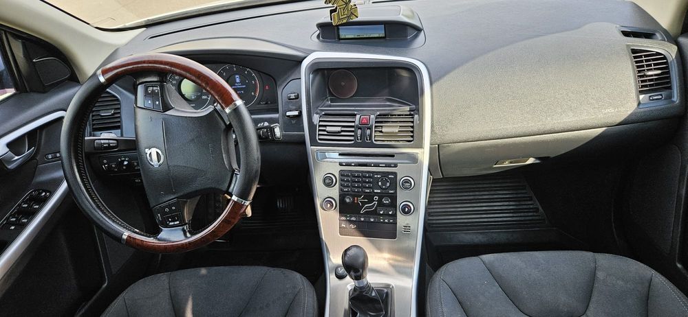 VOLVO XC60 2010 — imagine 3