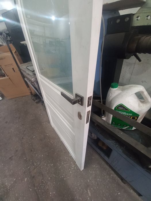 Двери межкомнатные. 200×90