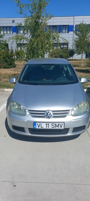 VOLKSWAGEN Golf 2005