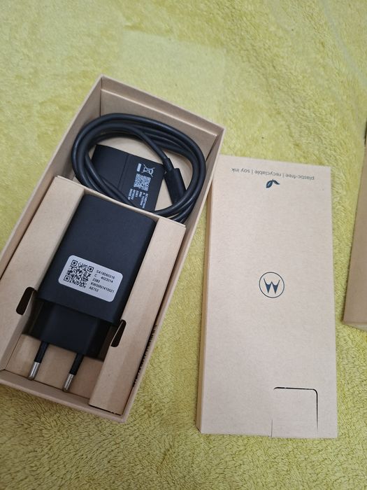 Телефон Motorola Edge 40 Neo