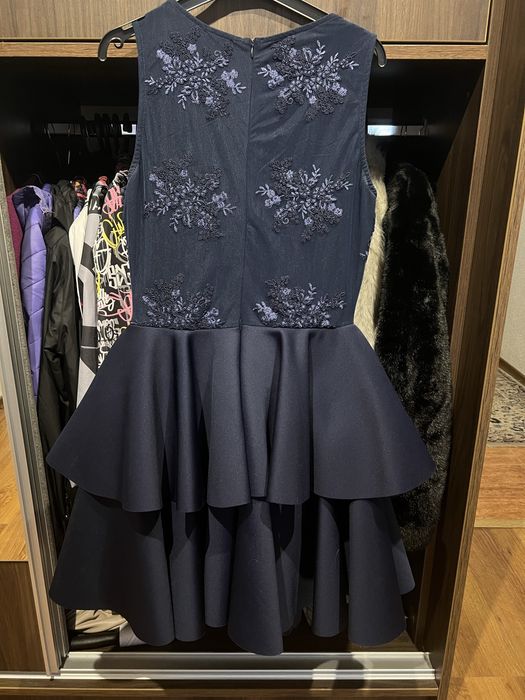 Рокля дантела и неопрен