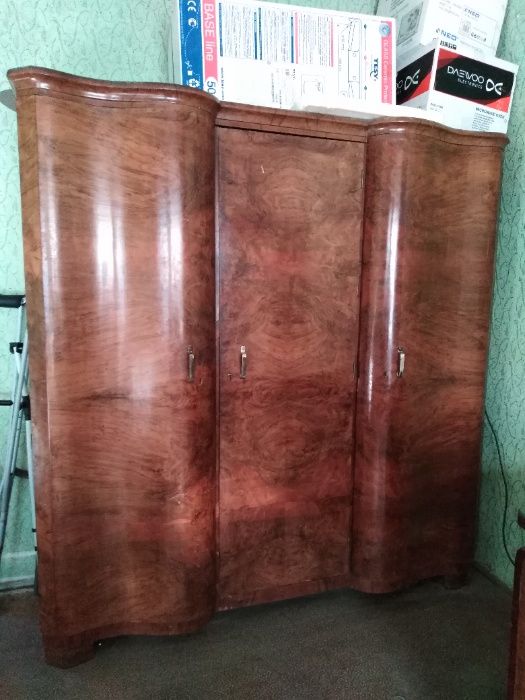 Старинен спален комплект, масив орех