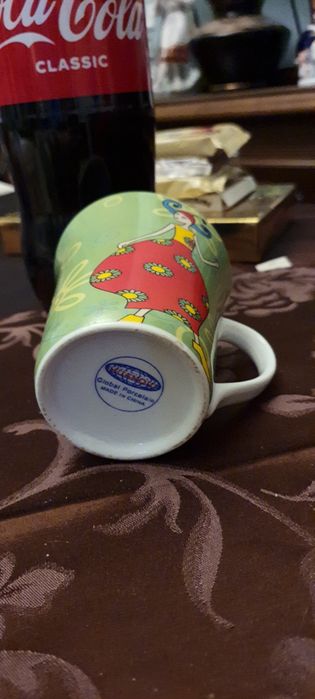 Большие чайные  кружки