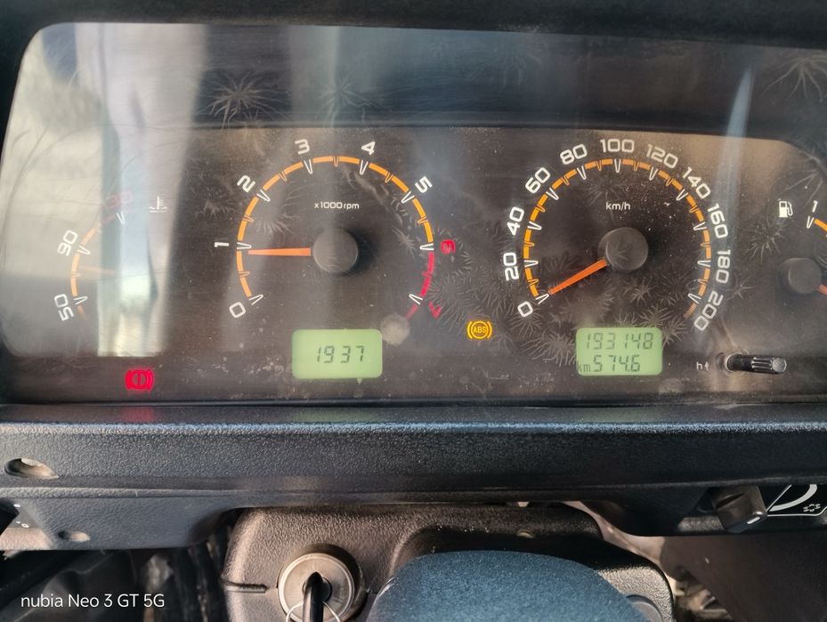 Ваз 2131 сотилади