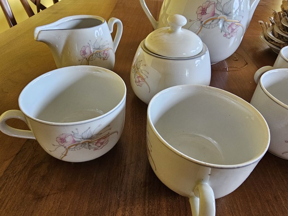 Сервиз за чай/кафе |15 части|Китка Нови Пазар | българско производство