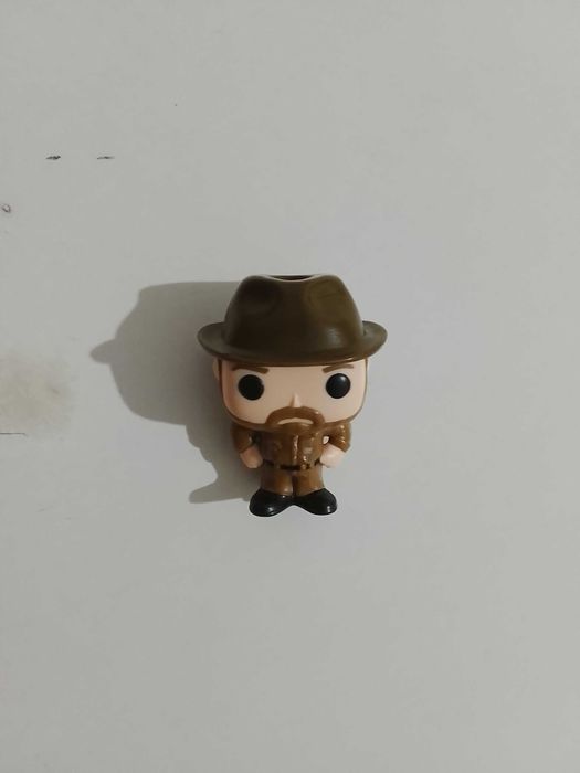 Фигурки очень странные дела