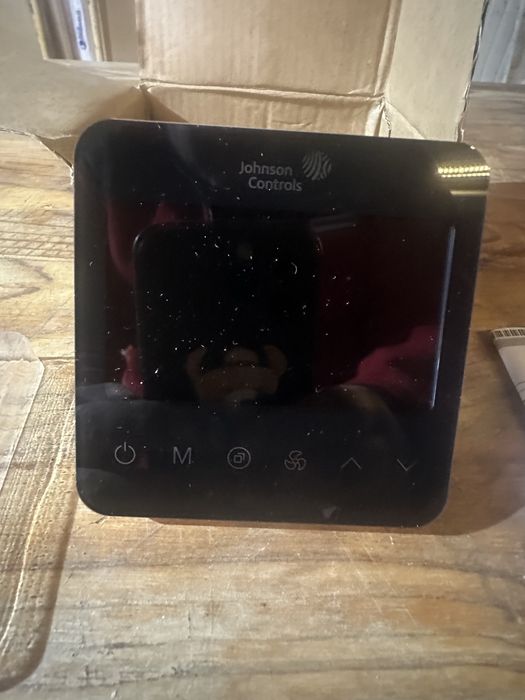Thermostat jhonsons controls T9600