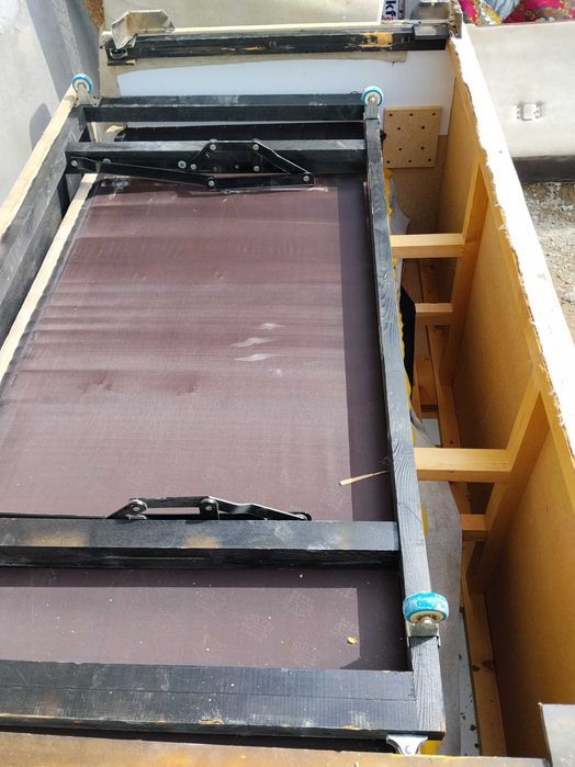 Продам диван уголок