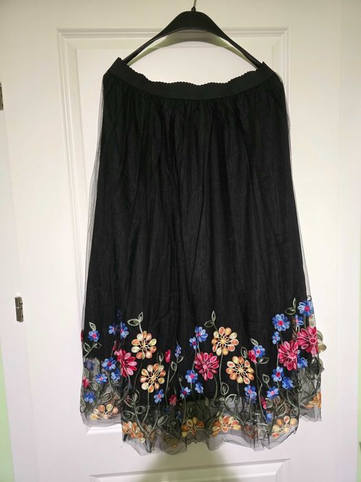 Vand set fusta, bluza, cardigan plasa si cardigan poliester  2XL/3XL, noi