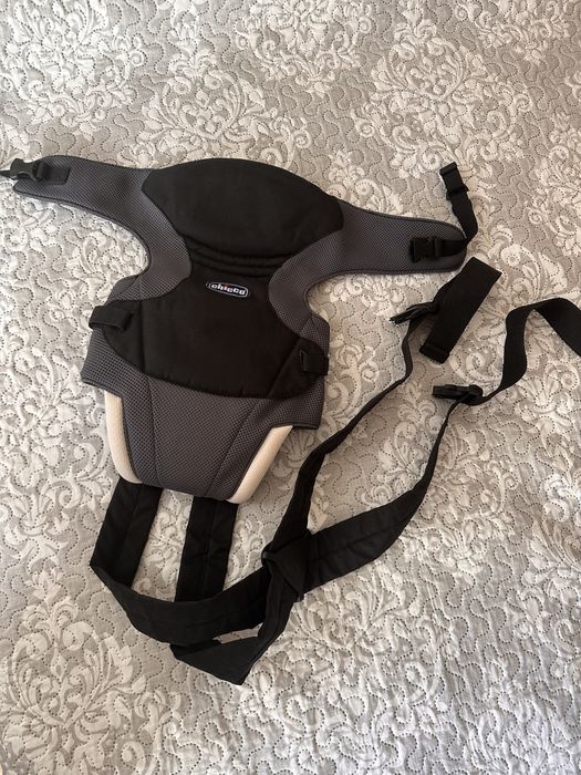 Кенгуру  Chicco подходящо от 0м.